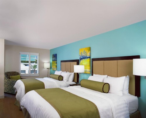 Silver Palms Inn - image 8