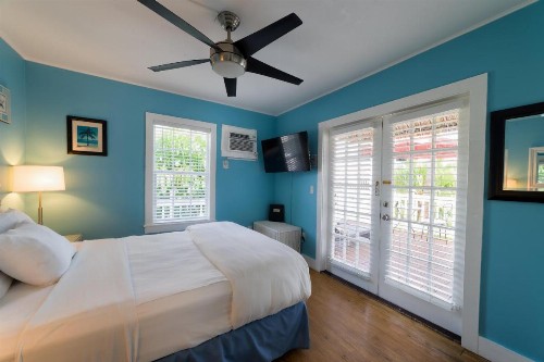 Seascape Tropical Inn - image 21