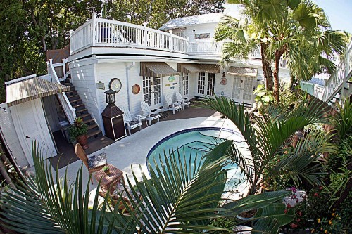 Seascape Tropical Inn - image 34