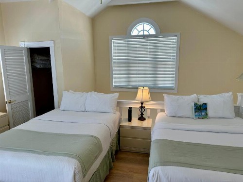 Douglas House - image 27
