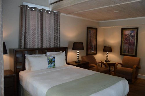 Douglas House - image 34