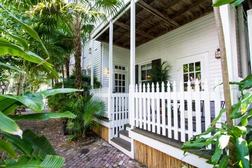 Old Town Manor - image 37