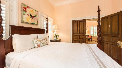 Old Town Manor - image 45