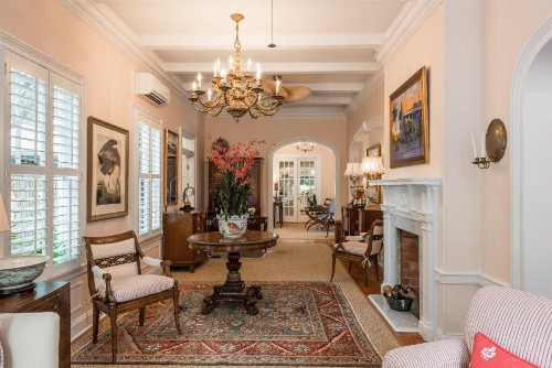 Old Town Manor - image 8