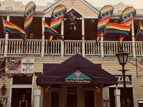 New Orleans House - Gay Male-Only Guesthouse