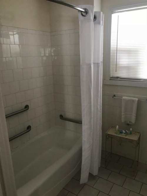 New Orleans House - Gay Male-Only Guesthouse - image 35