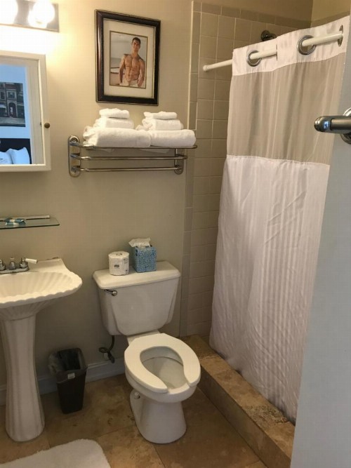 New Orleans House - Gay Male-Only Guesthouse - image 41