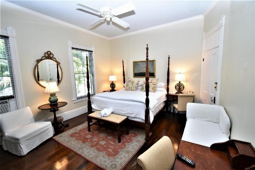 Simonton Court Historic Inn & Cottages - image 21