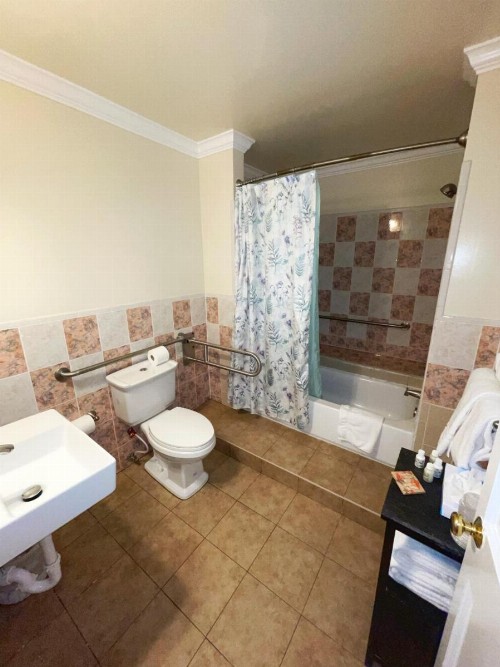 The Casablanca Hotel - image 22