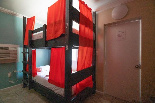 Seashell Motel and International Hostel - image 13