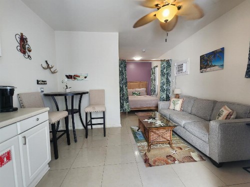 Old Town Suites - image 35
