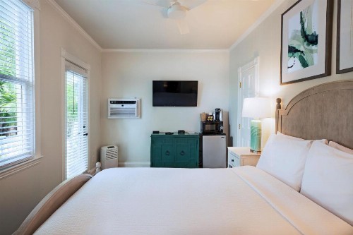 Coco Plum Inn - image 27