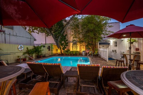Duval Inn - Key West - image 12