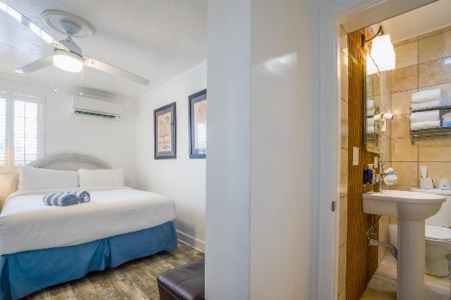Duval Inn - Key West - image 25