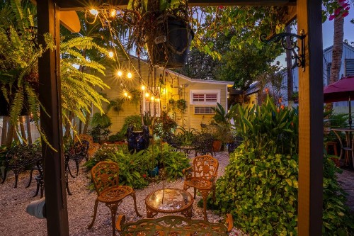 Duval Inn - Key West - image 26