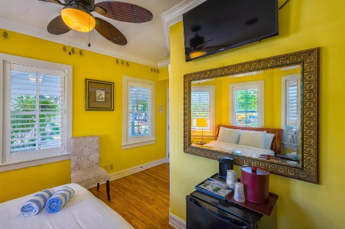 Duval Inn - Key West - image 4