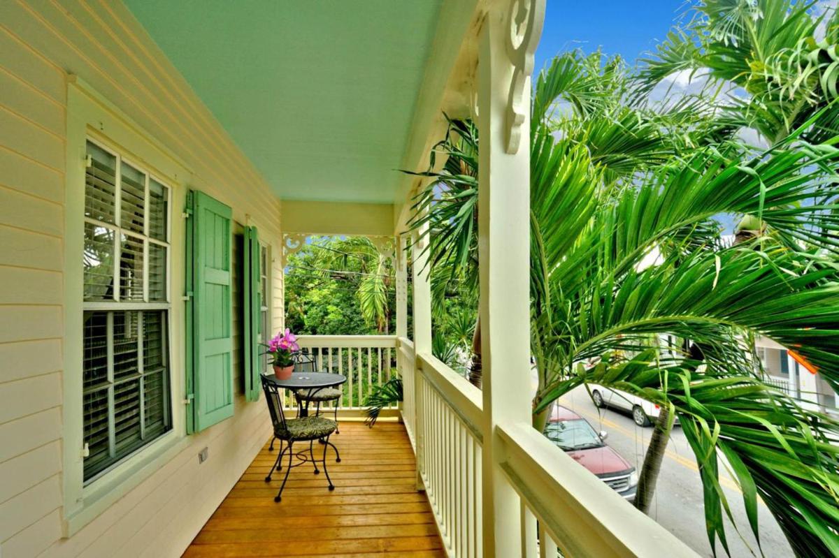 Palm Gardens - image 6