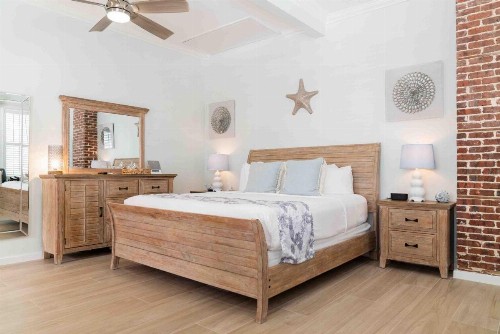 Southernmost Point Guest House - image 2