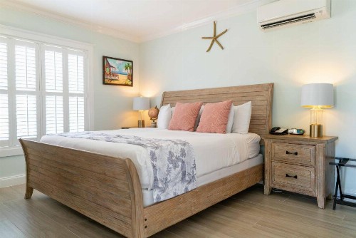 Southernmost Point Guest House - image 20