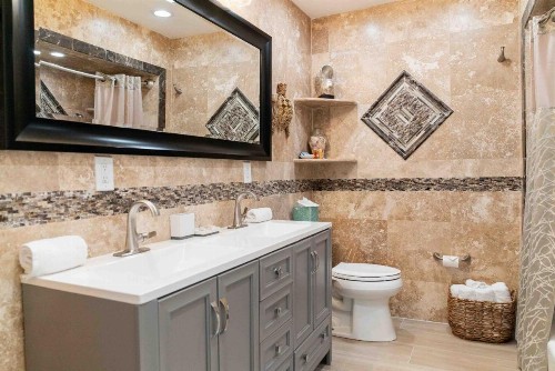 Southernmost Point Guest House - image 29