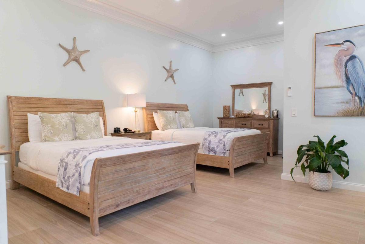 Southernmost Point Guest House - image 4