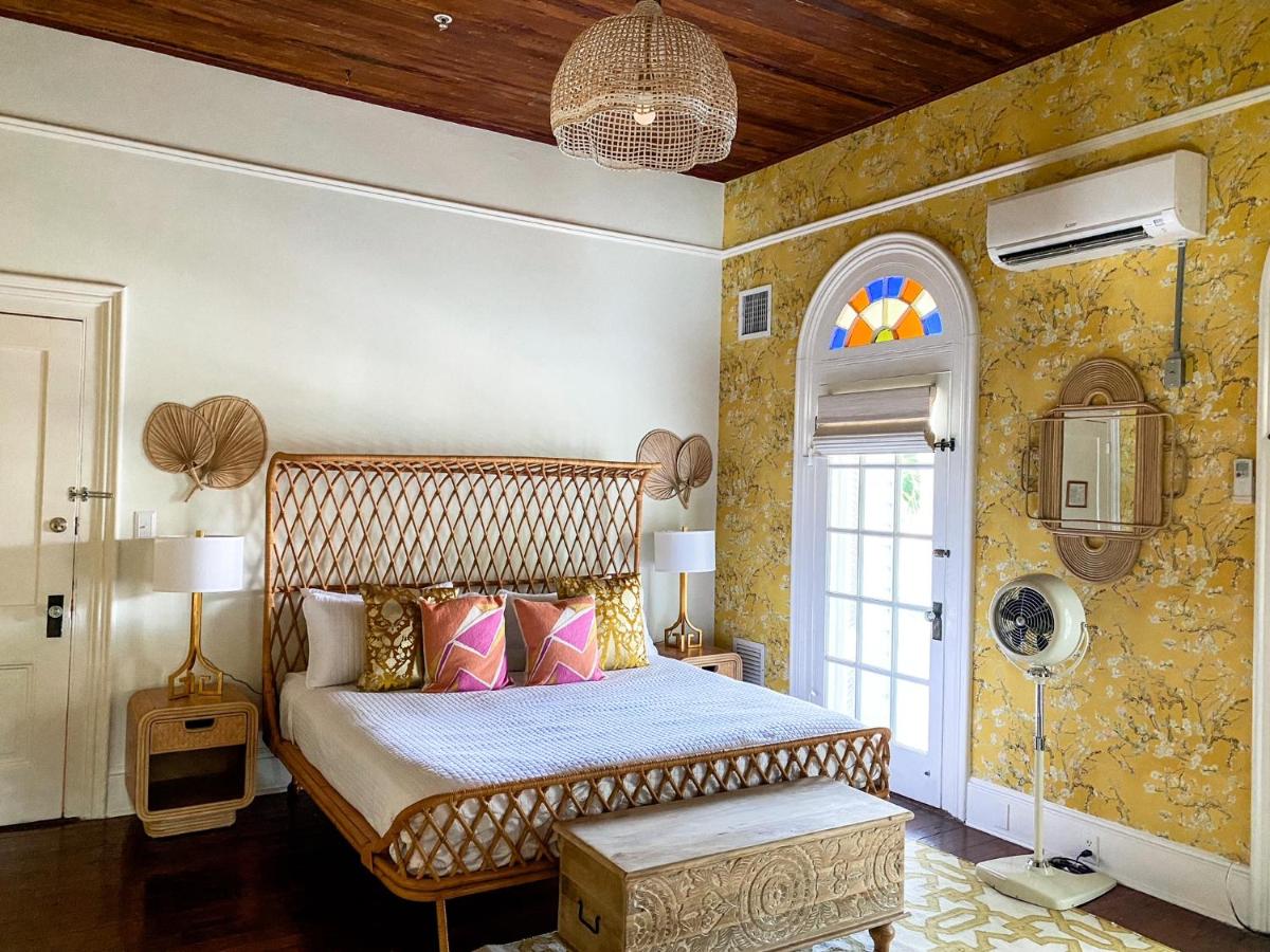 Marreros Guest Mansion - Adult Only - image 5
