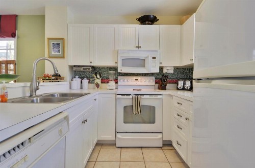 Linger Longer (Townhouse) - image 8