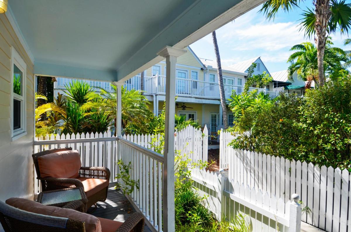 Linger Longer (Townhouse) - image 5