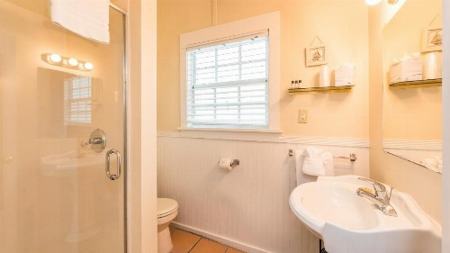 L'Habitation Guesthouse- Adult Exclusive - image 15