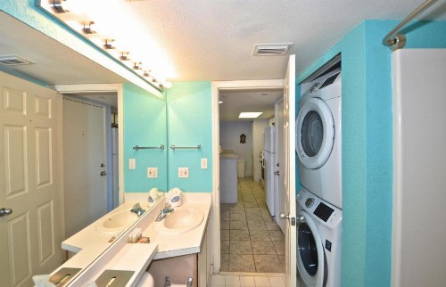 Salt Pond Hideaway - image 12