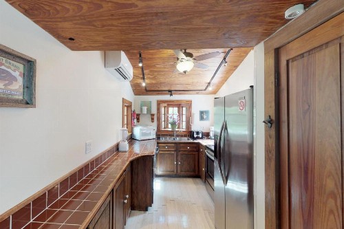 Passover Cottage - image 2