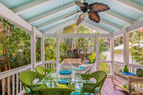 Bahama House - image 10