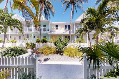 Salty Air Retreat - image 10