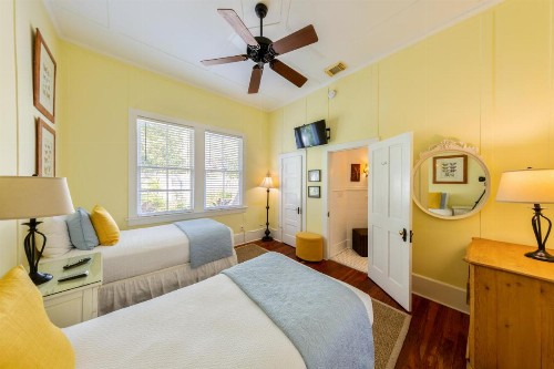 Tropical Retreat - image 4