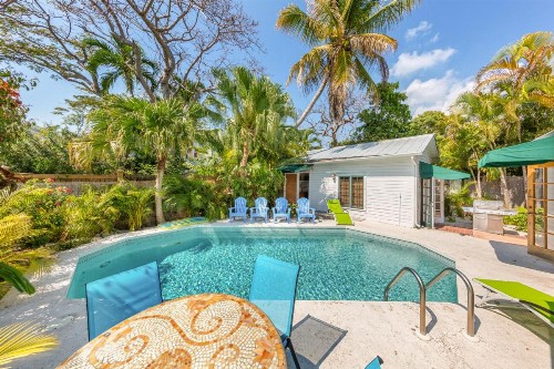 Tropical Retreat - image 7