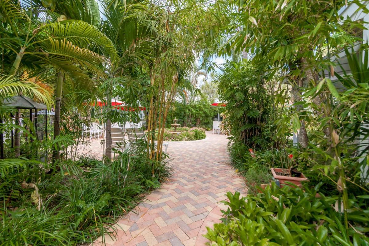 Old Town Garden Villas - image 2