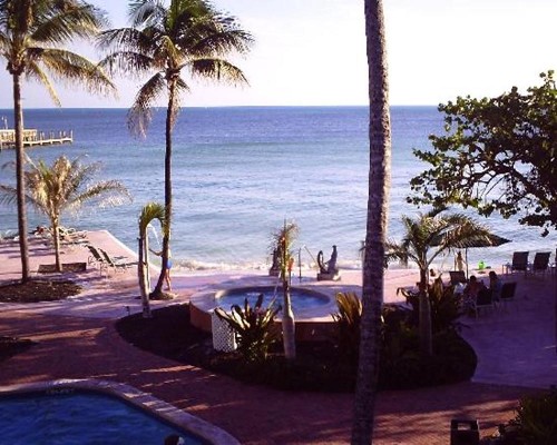 Coconut Beach Resort - image 9