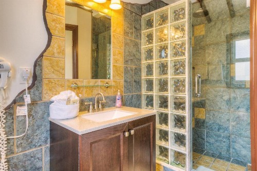 Key West Harbor Inn - Adults Only - image 50