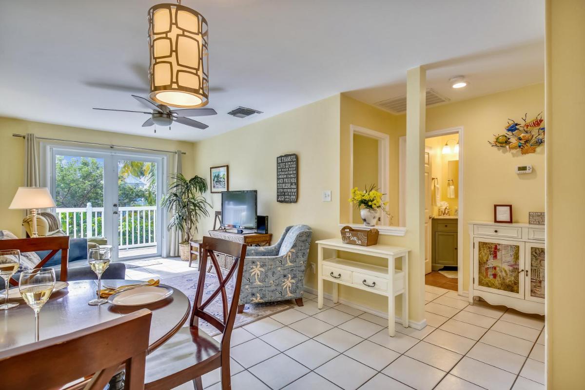 A Barefoot Retreat - image 2