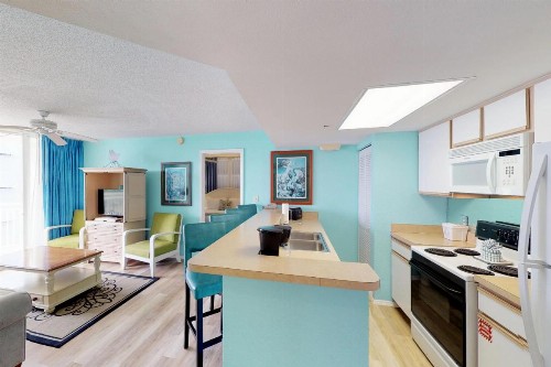 Sunrise Suites Catalina Suite #311 - image 6