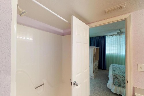Sunrise Suites Catalina Suite #311 - image 8
