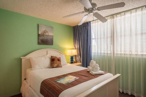 Sunrise Suites Grand Bahama Suite #106 - image 12