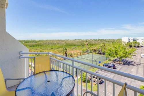 Sunrise Suites Cristobal Suite #411 - image 6