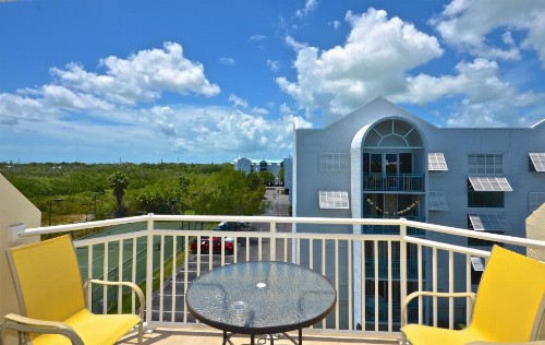 Sunrise Suites Cristobal Suite #411 - image 9