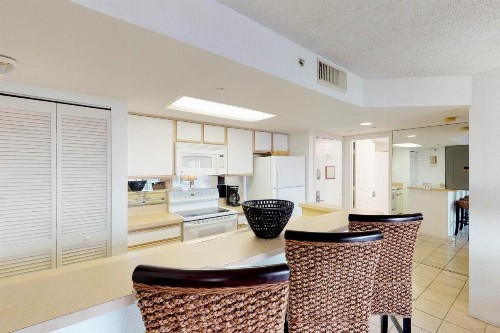 Sunrise Suites Paradise Escape #407 - image 7
