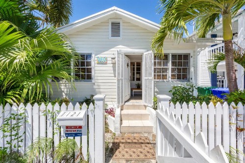 Petronia Cottage - image 12