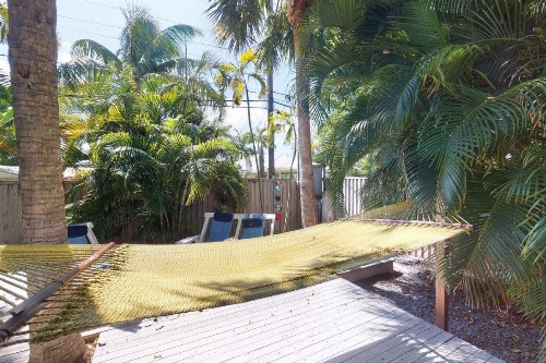 Barefoot Bungalow - image 3