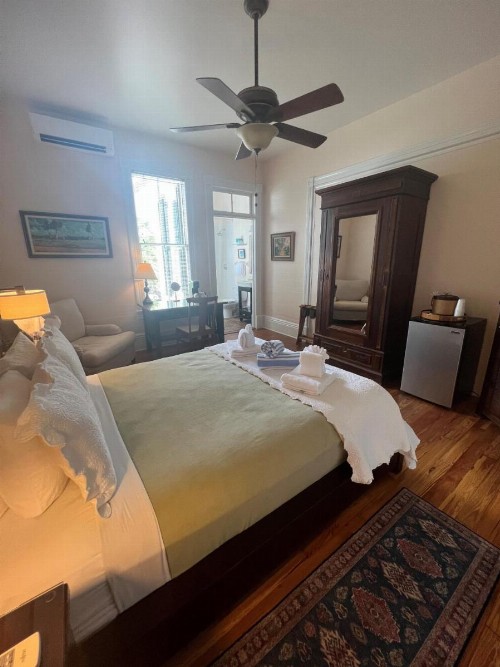 The Conch House Heritage Inn - image 3