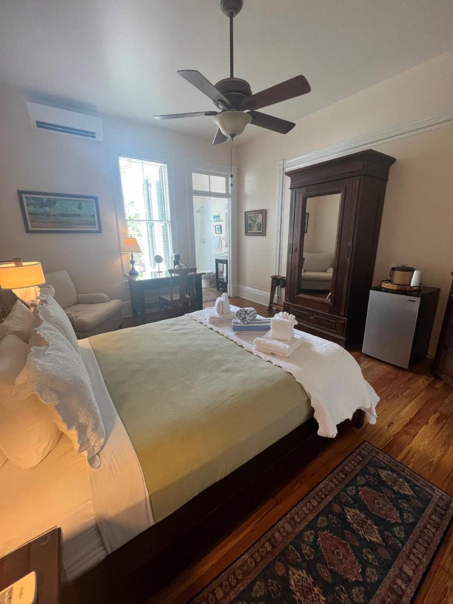 The Conch House Heritage Inn - image 3