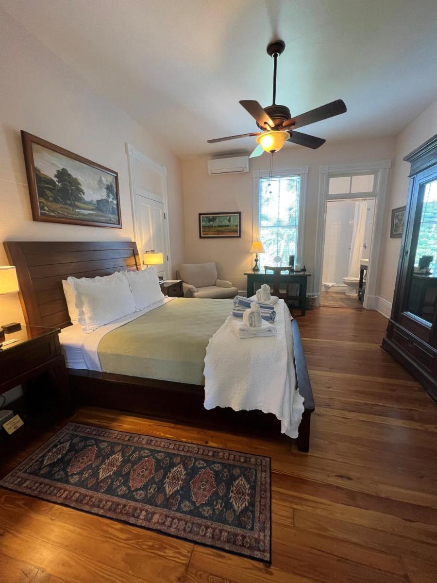 The Conch House Heritage Inn - image 4